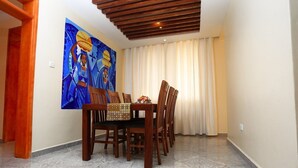 1 bedroom, free WiFi, bed sheets - Deluxe 1- Bedroom Apartment With Swimming Pool (Kampala)