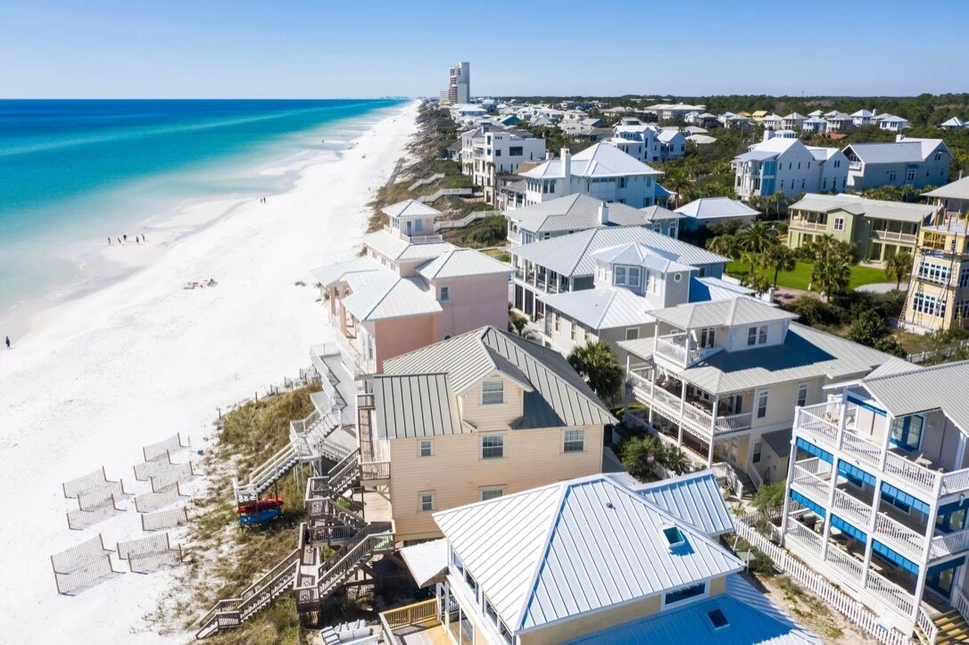 Am Strand, Liegestühle, Strandtücher