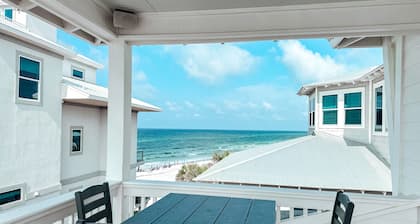 BeachFront House, Ocean View, Pool, 5 Porches, Sleeps 13, Bikes