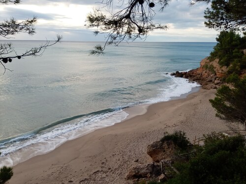 Nice and relax Mediterranean villa with free wifi 