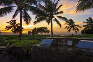 Property grounds - Gorgeous 2BR/BA in Honua Kai Resort (Lahaina)