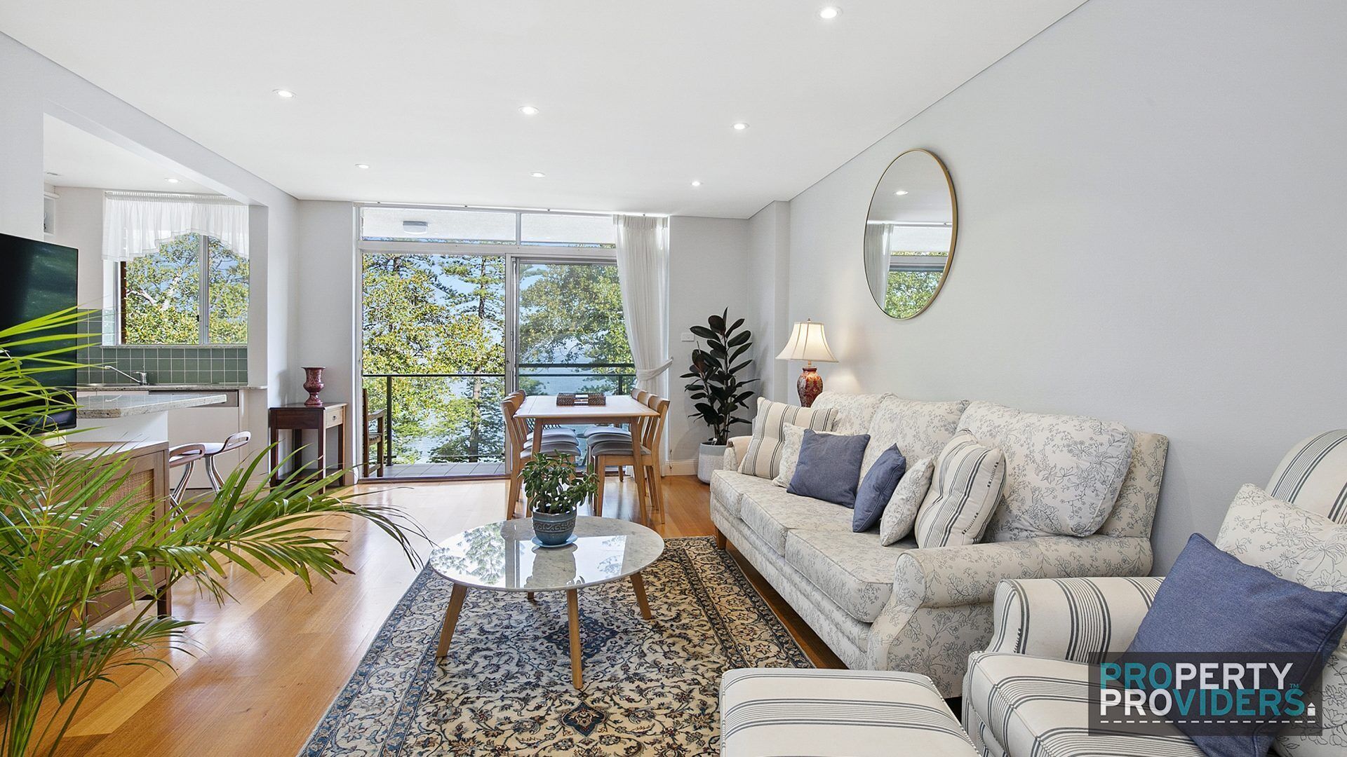 Comfy Manly Apartment w/ Sydney Harbour Views — image 8