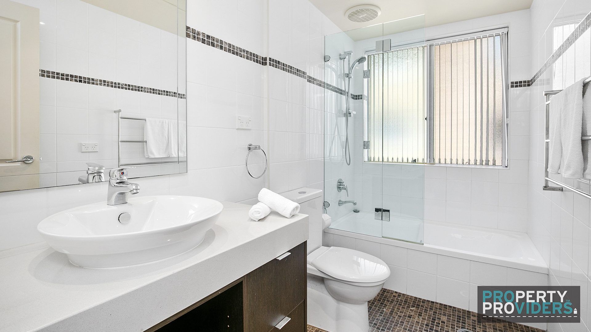 Comfy Manly Apartment w/ Sydney Harbour Views — image 2