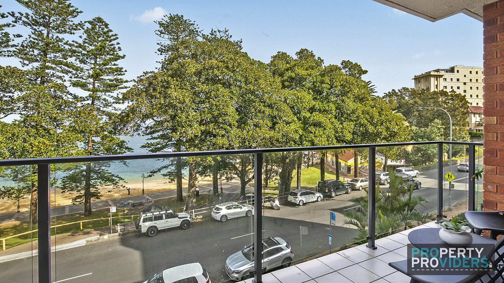 Comfy Manly Apartment w/ Sydney Harbour Views — image 7