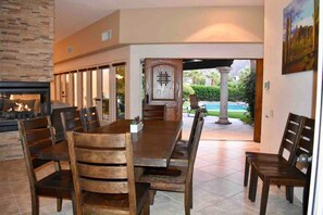 Outdoor dining - Private Oasis - Gorgeous View & Pool!  Very Close to Coachella Polo Fields ! (La Quinta)