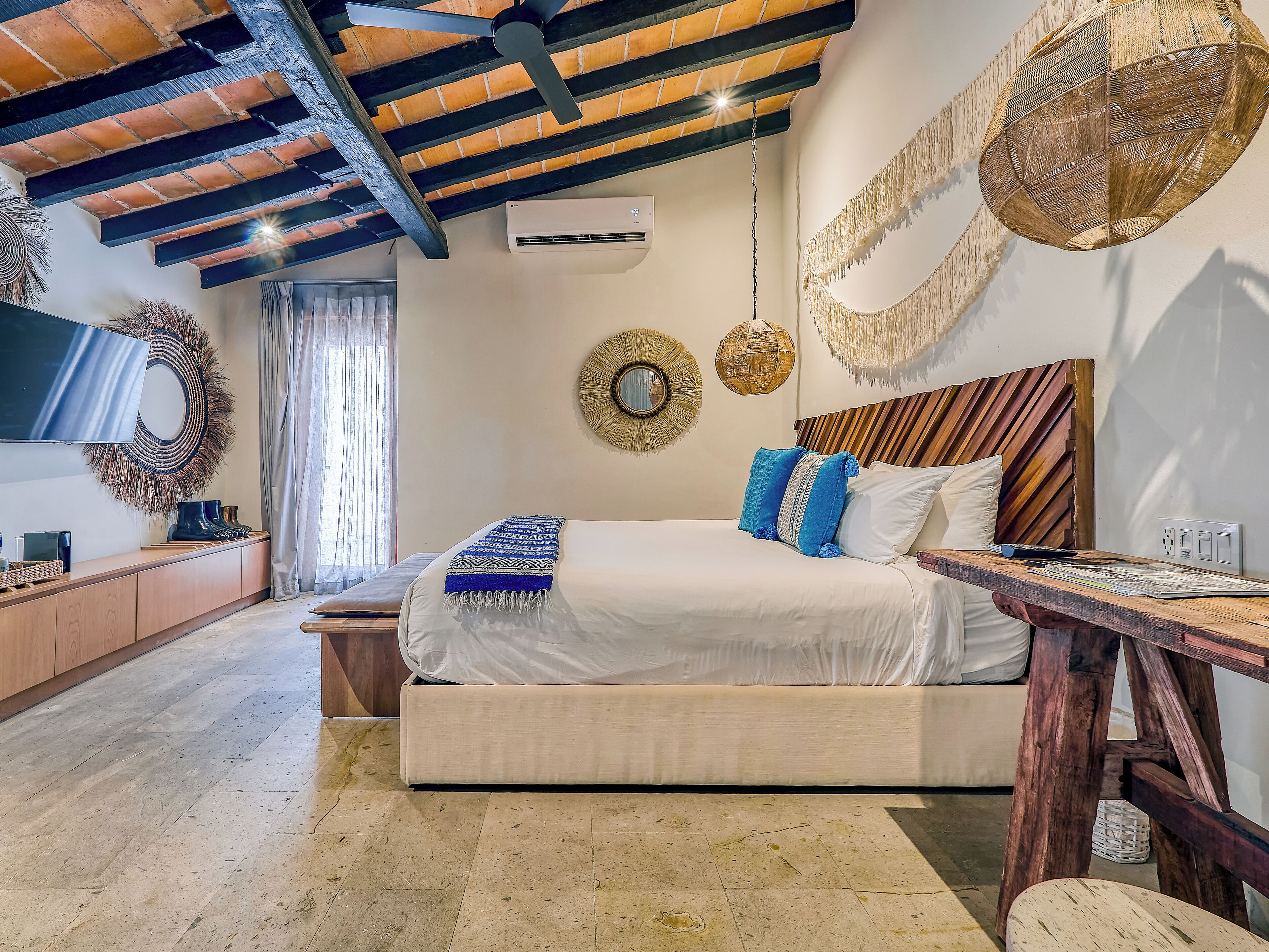 Deluxe Room | Literie de qualité, couette en duvet, minibar, coffre-fort