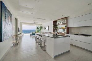Casa Malca | Private kitchen - Maxwell Residences at Indah (Puerto Vallarta)