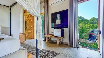 Master Suite | Hochwertige Bettwaren, Daunenbettdecken, Minibar, Zimmersafe