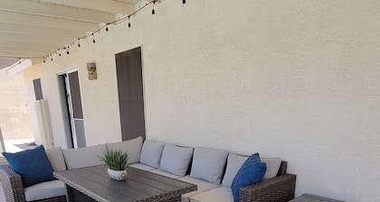 Comfortable house w/a beautiful heated pool and covered patio in southern Tuscon
