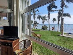 Interior - Updated Spacious Beachfront=Snorkeling,Gorgeous,Pool,Amenities & Views (Akumal)