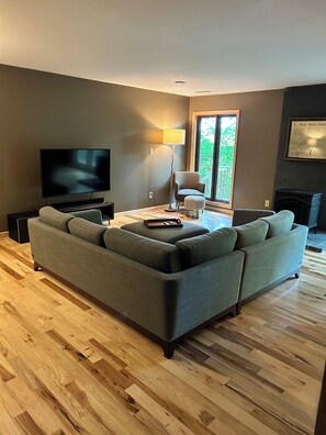 Smart TV, fireplace, video games, DVD player