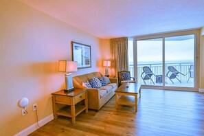 Smart TV - ❤️3 balconies, Panoramic View, Huge condo, Upper End Resort,Corner Unit, 11th Fl (Myrtle Beach)