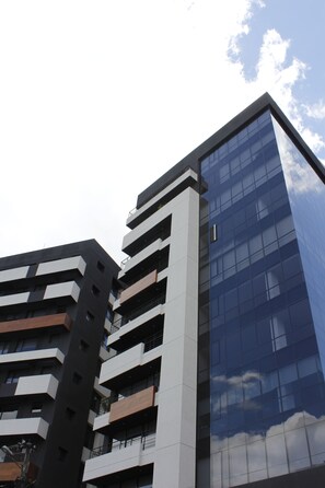 Front of property - Suite Metropoli Bristol (Quito)