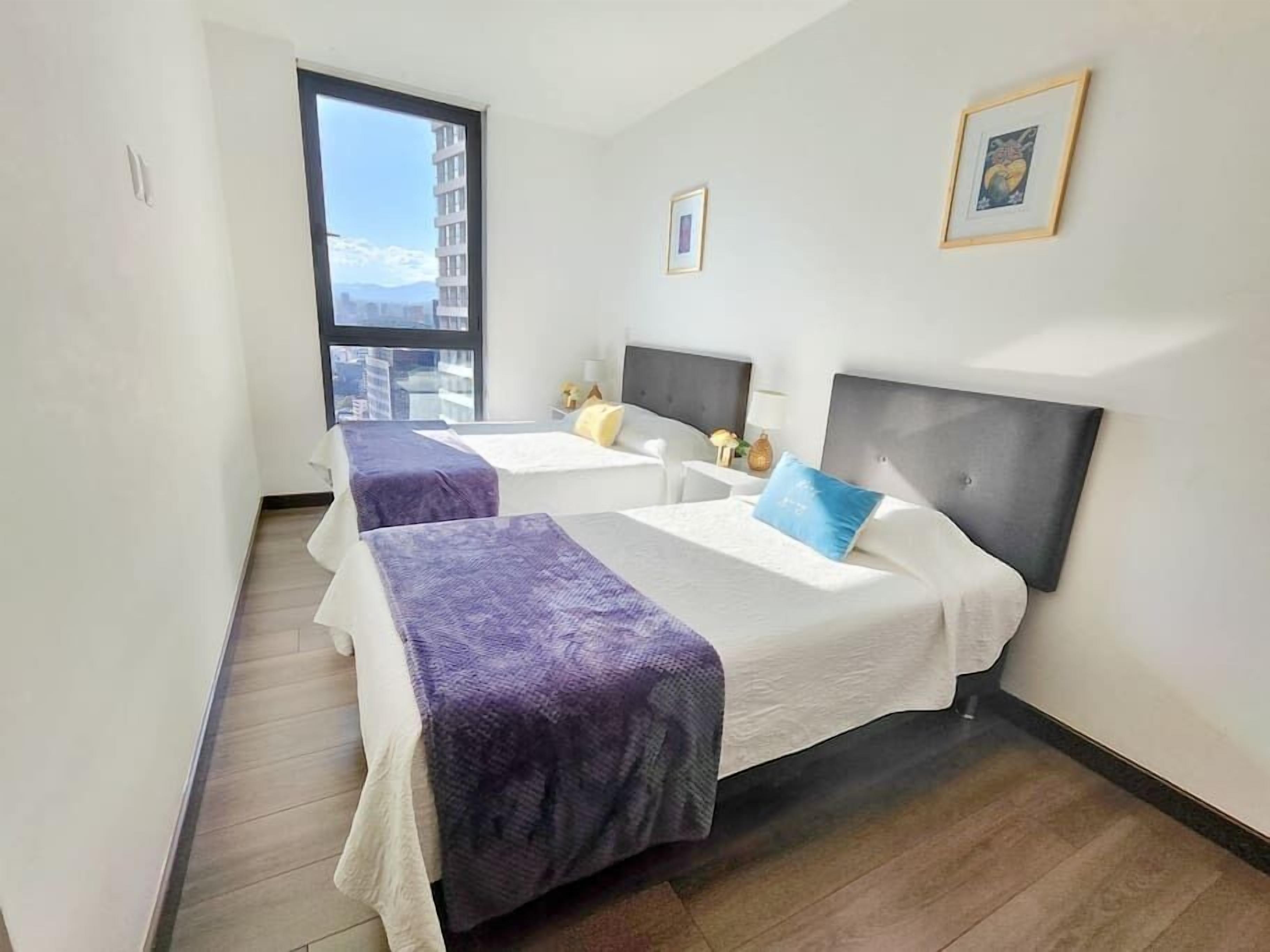 MH City View+Luxurious+Pool +Gym+Park-2BR 2BT