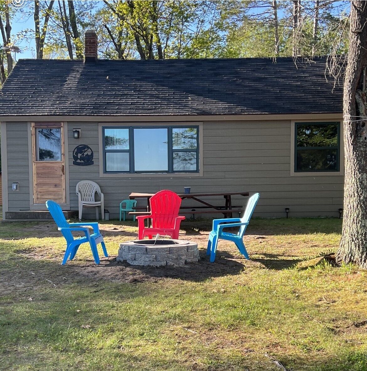 Cozy Lakefront Cabin Retreat: 3 Bedroom Cabin on South Twin Lake, Conover, WI