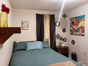 1 Schlafzimmer, Schreibtisch, Bügeleisen/Bügelbrett, WLAN