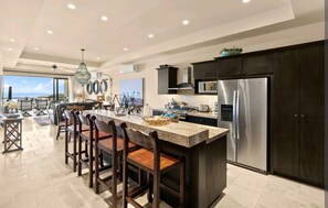 Fridge, microwave, stovetop, dishwasher