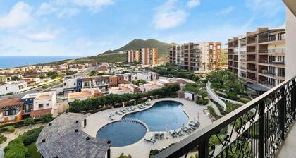 Oceanfront Condo at the Copala