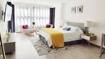 3 habitaciones, escritorio, cuna de viaje y wifi