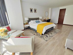 3 habitaciones, escritorio, cuna de viaje y wifi 