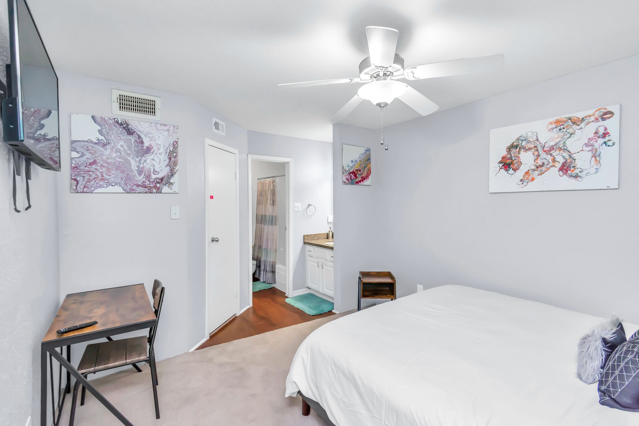 2 BR/2BT★6 GUEST★NEAR NRG STADIUM★ FAST WIFI★4K TV