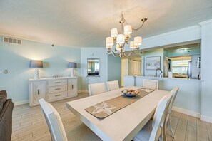 Dining - Oceanfront Marco Island Escape w/ Beach Access! (Marco Island)
