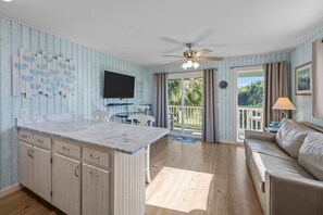 TV, DVD player - Oceanfront, Modern condo! Can't beat the combo of Location & Luxury! POOL & PIER (Isle Of Palms)