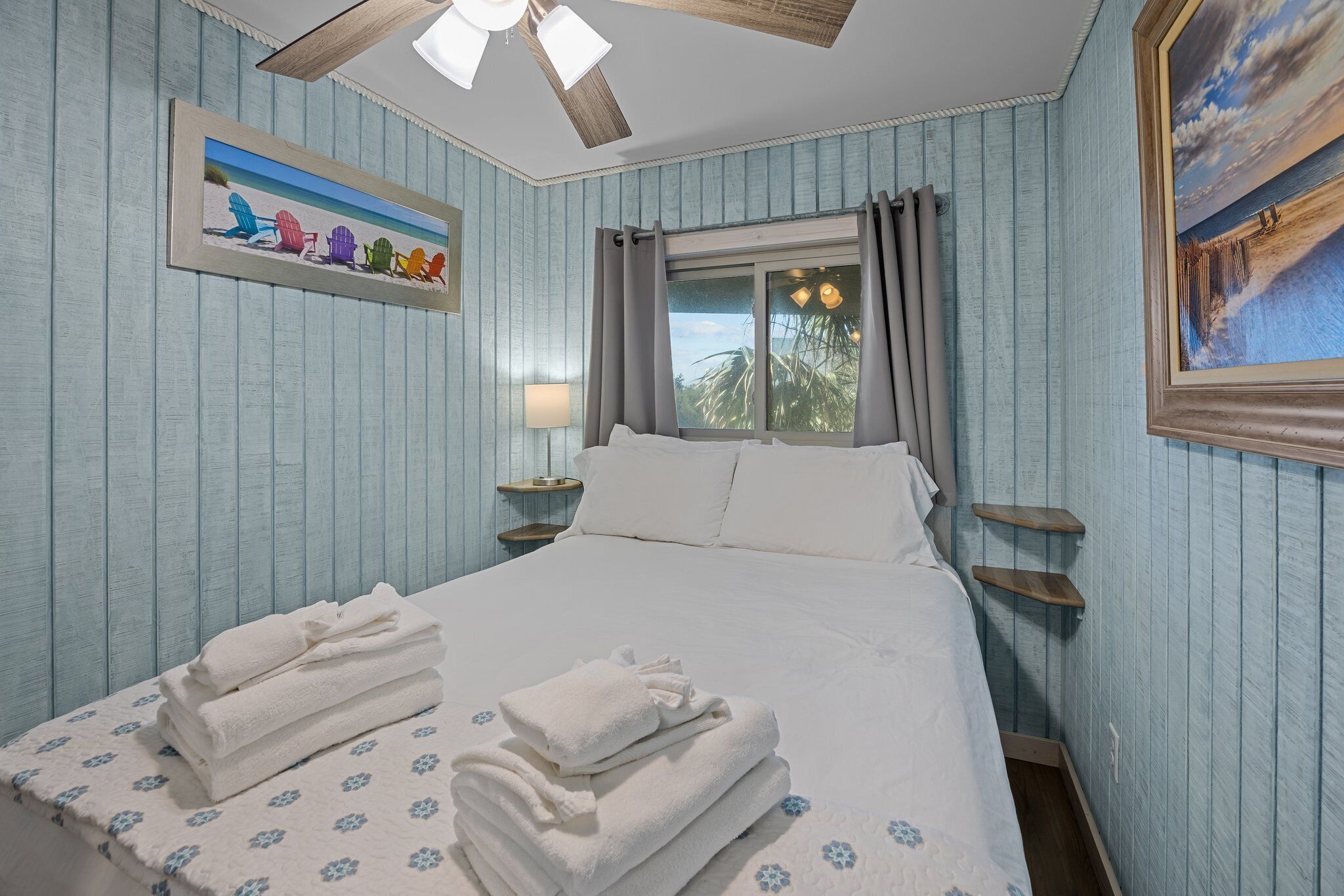 1 chambre, bureau, fer et planche à repasser, Wi-Fi