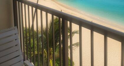 One bedroom oceanfront property
1990/NUC-2241