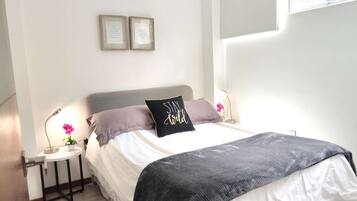 1 habitación, escritorio, cuna de viaje y wifi