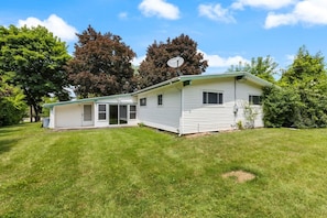 Exterior - Bright "Mid-Century Modern" Ranch (Rochester)
