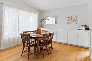 Dining - Bright "Mid-Century Modern" Ranch (Rochester)