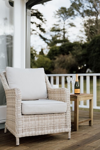 Studio Cottage on Historic Blue Mountains Property