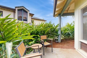 Terrace/patio - Private Corner Unit, AC throughout, Step free access, Walk to beach (Koloa)