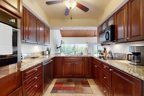 Fridge, microwave, oven, stovetop - Private Corner Unit, AC throughout, Step free access, Walk to beach (Koloa)