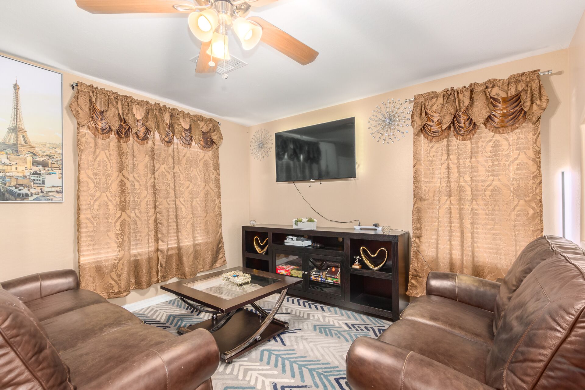 Family fun time! ♥ Spring Training!! Near  Arizona Cardinal Stadium / RV Parking