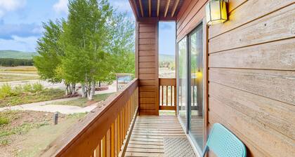 Comfy Condo Near Angel Fire Resort w/Fireplace, WiFi, Private W/D