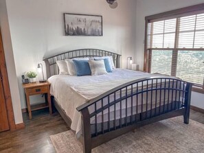 3 habitaciones, wifi gratis, ropa de cama y acceso para silla de ruedas 