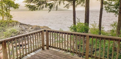 Cottage On The Water