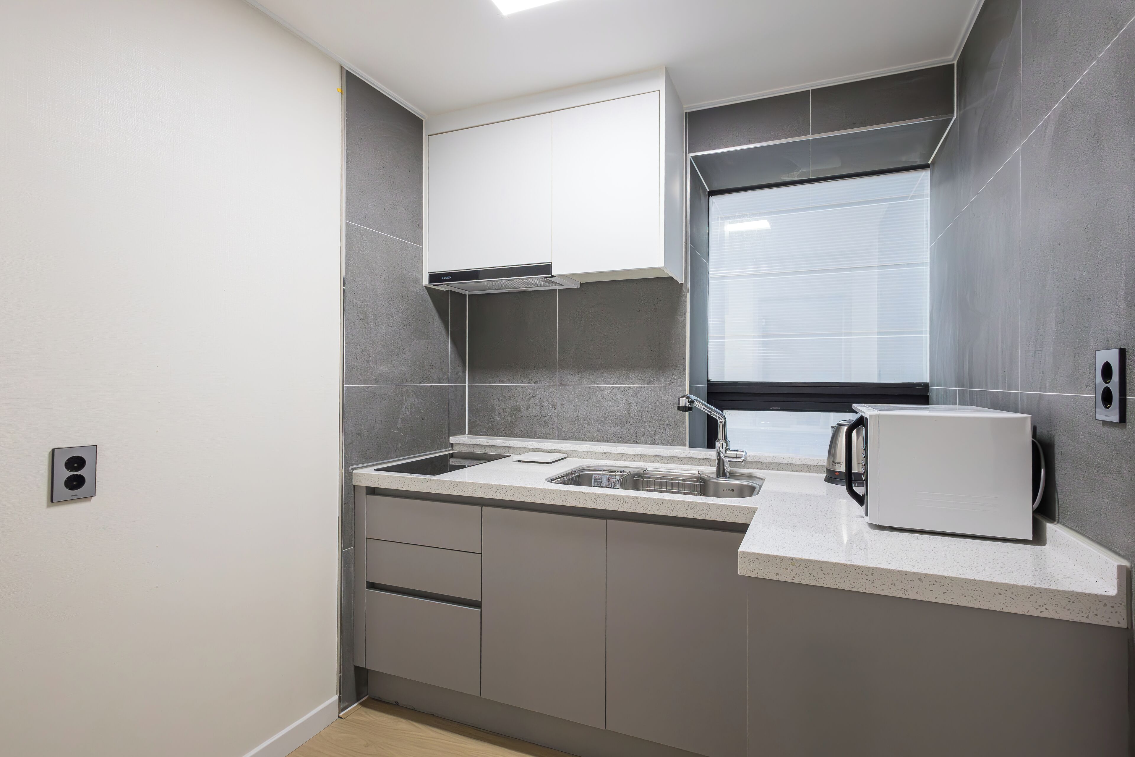 premium suite | private kitchen | mini-fridge, microwave, electric kettle