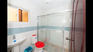 Badewanne, Haartrockner