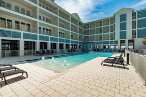 Pool - Stunning 1BR Sea Glass Unit 305 with Beautiful Gulf Front Views! (Gulf Shores)