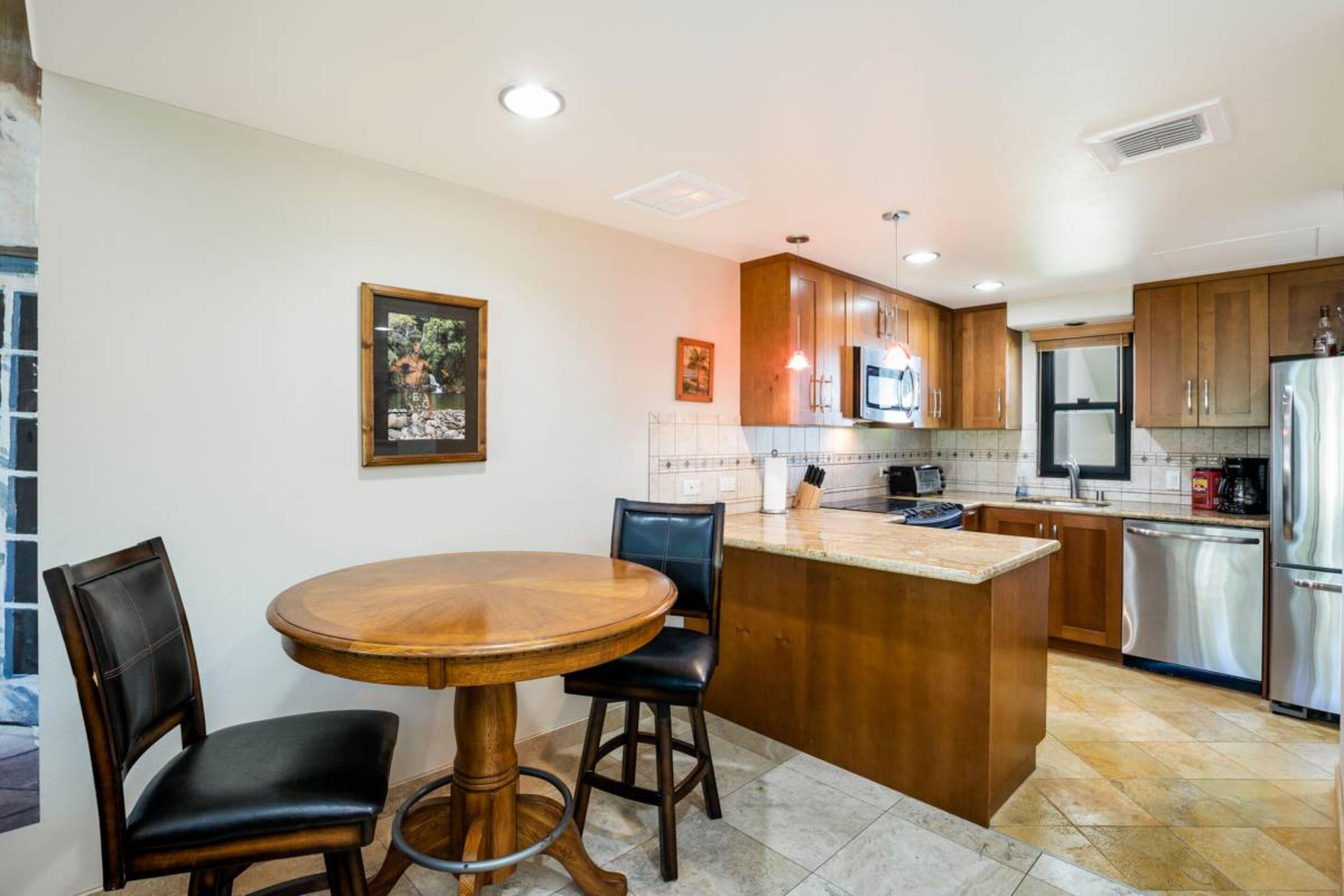 Condo, 1 Bedroom, Garden View | Dining