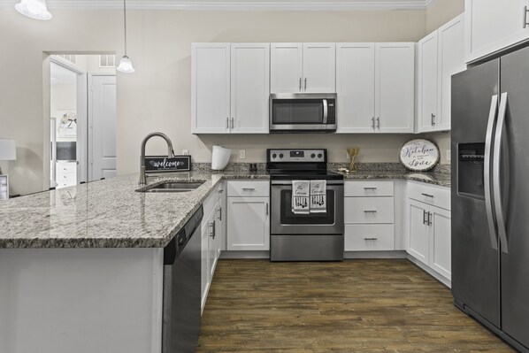 Fridge, microwave, oven, stovetop