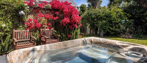 Bañera de hidromasaje exterior