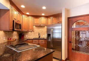 Fridge, microwave, oven, stovetop - Beautiful Condo - Riverfront-Slopeside-Walk to Resort-On Bus Route (Winter Park)