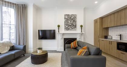 Character on Stuart St