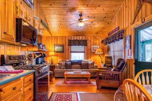 Smart-TV og stereoanlegg