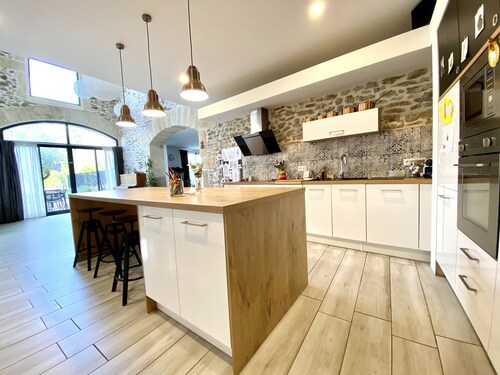 Maison de Caractère au Coeur du Village