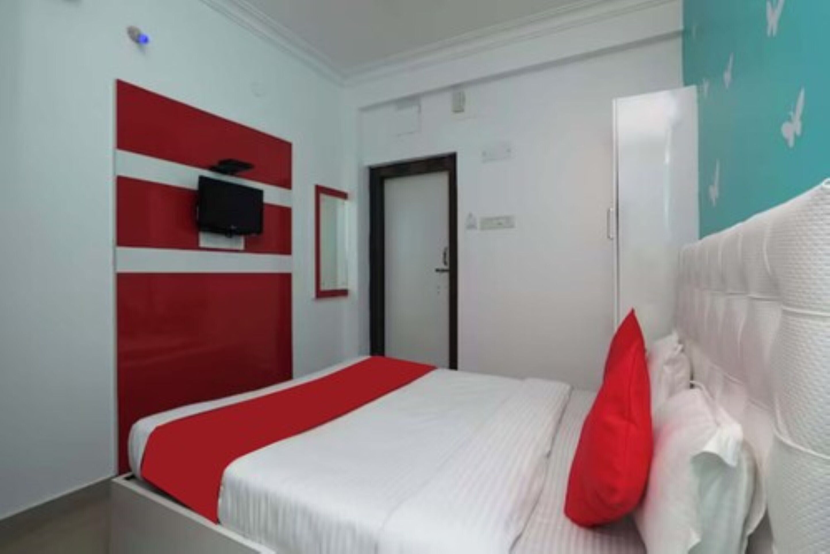 standard double room, city view | desk, free wifi, bed sheets